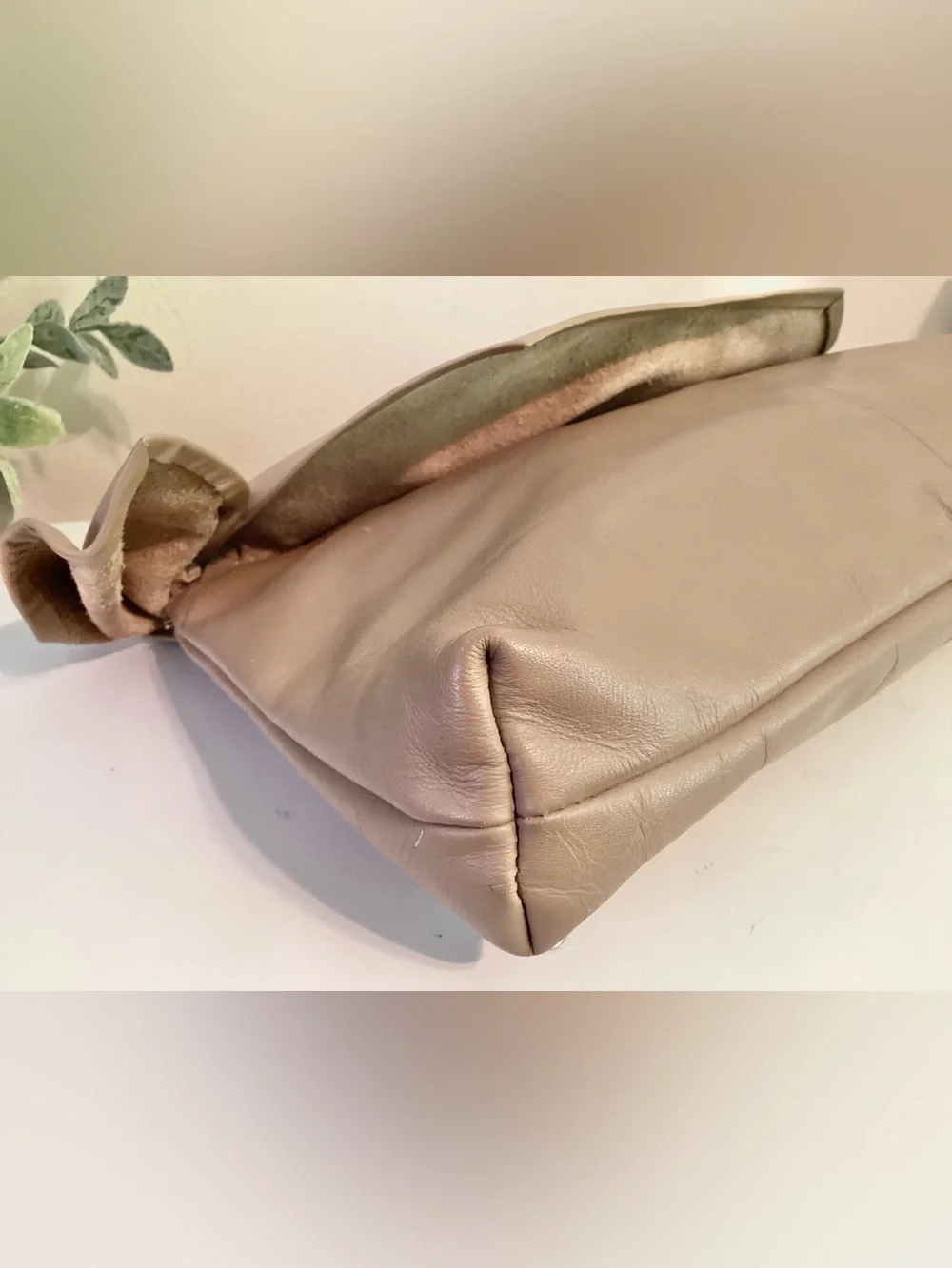 Vintage Taupe Leather Clutch Handbag